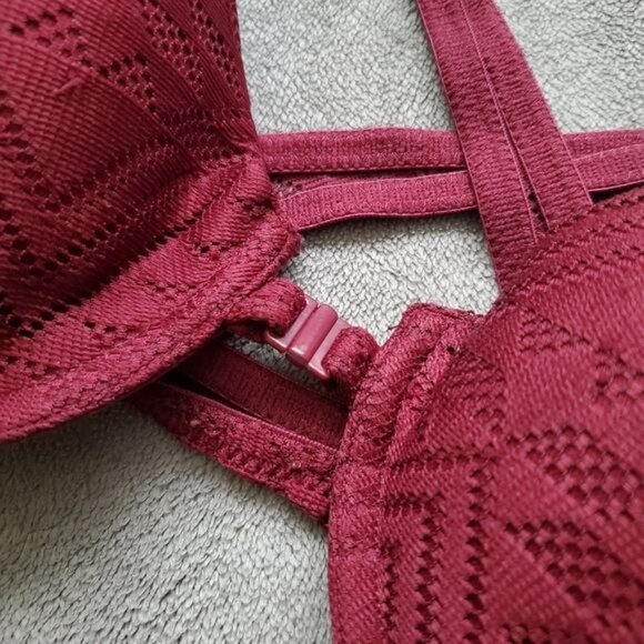 Xhilaration womens Bra 32 C wine color front clip tshirt bra criss cross - Picture 5 of 6